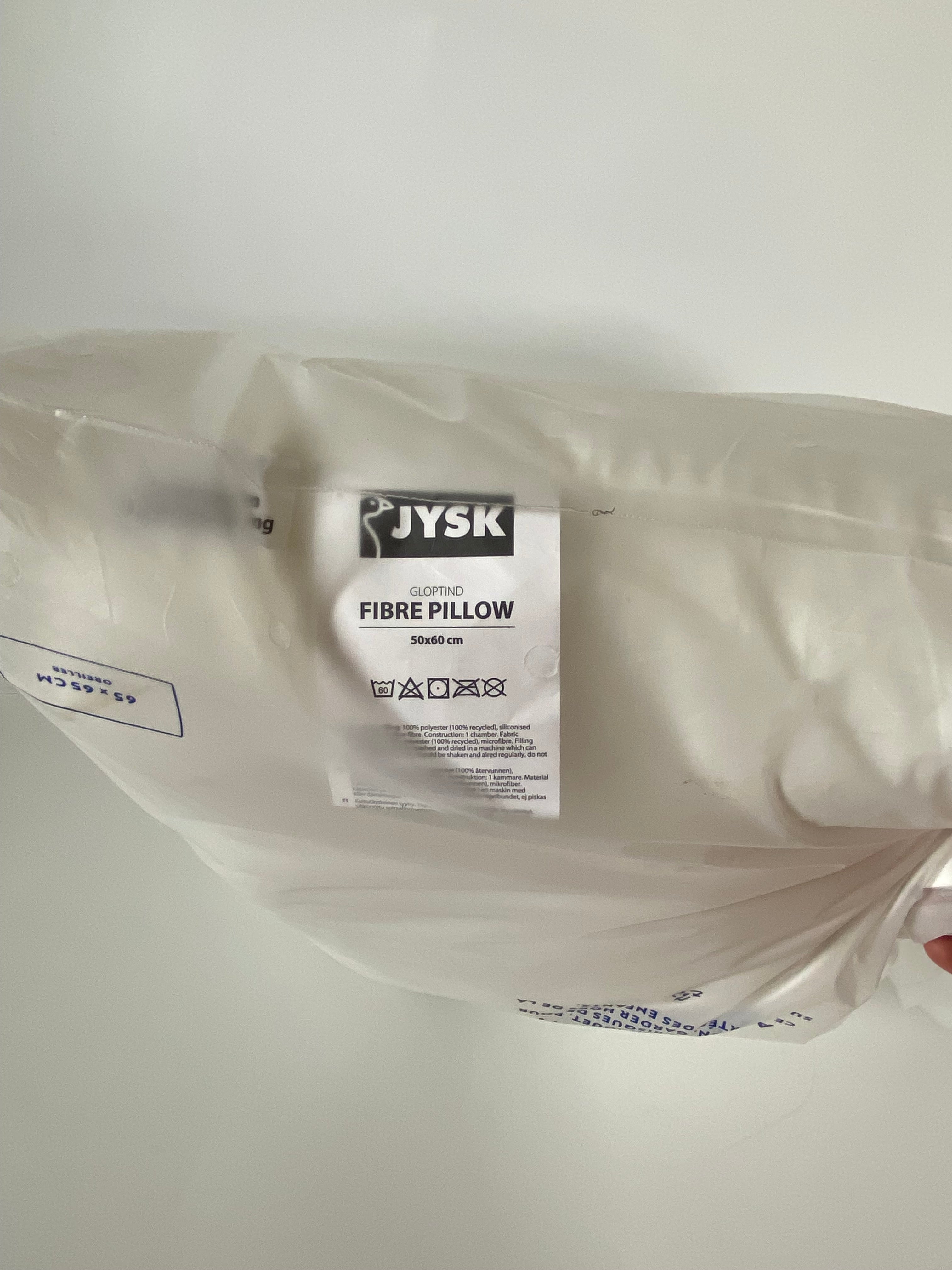 Poduszka JYSK GLOPTIND 50x60 cm – miękka i komfortowa
